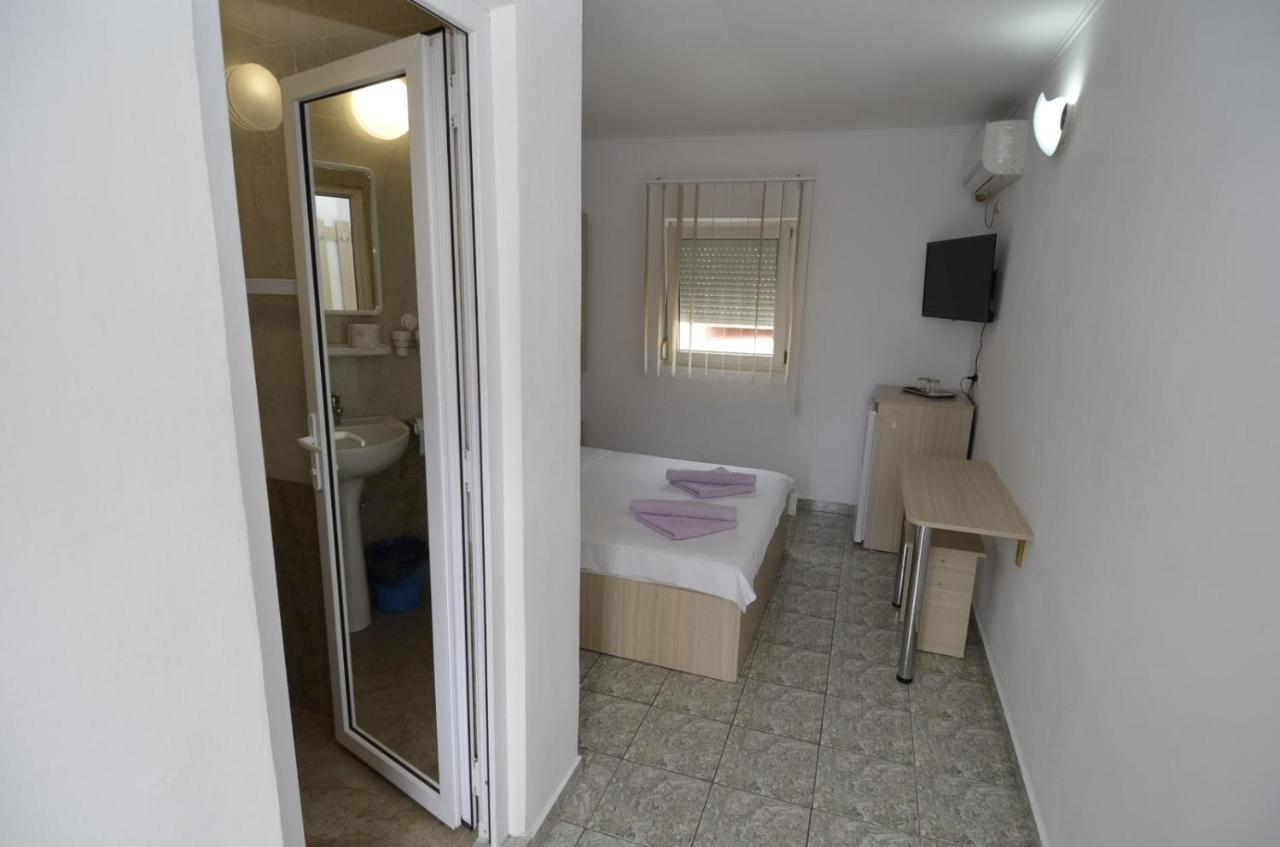 Vila Rara Otel Costinești Dış mekan fotoğraf