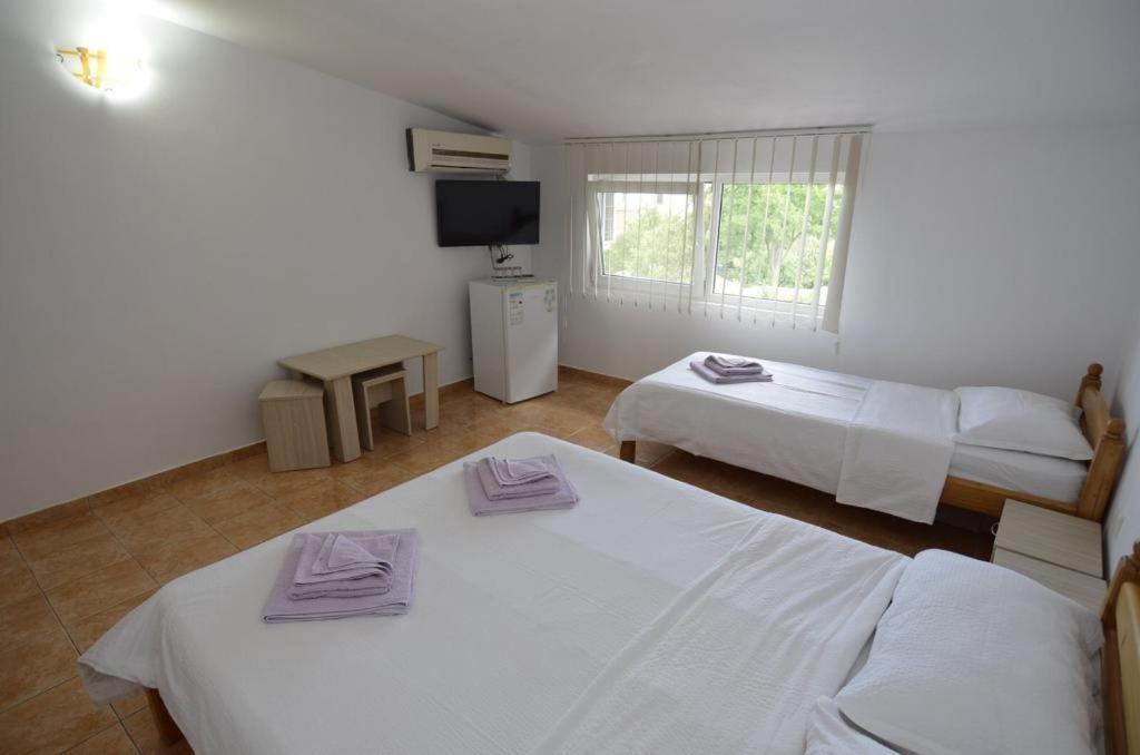 Vila Rara Otel Costinești Dış mekan fotoğraf